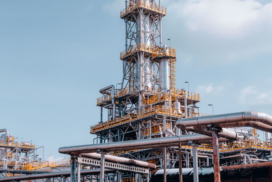 Sistem CCTV untuk kilang minyak dan gas