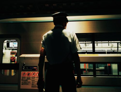 AI CCTV untuk Keamanan Stasiun Kereta: Seri Hikvision Resmi