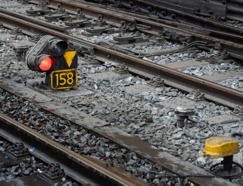 Railway Safety Monitoring: Panduan Seri Hikvision Resmi Anda